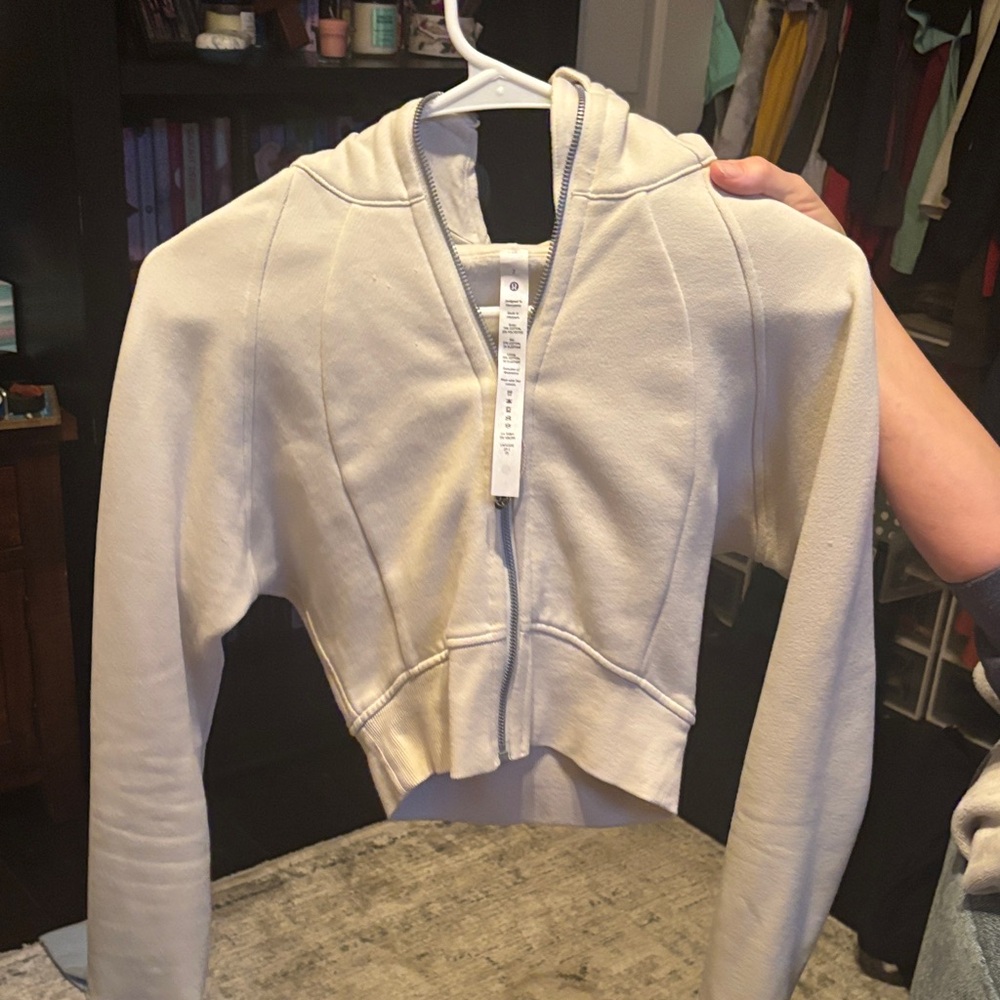 Lululemon scuba cropped hoodie